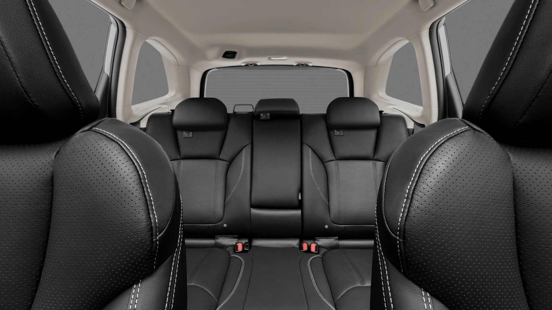 Subaru Forester 2.0 EyeSight – Khoang hành lý 505 lít